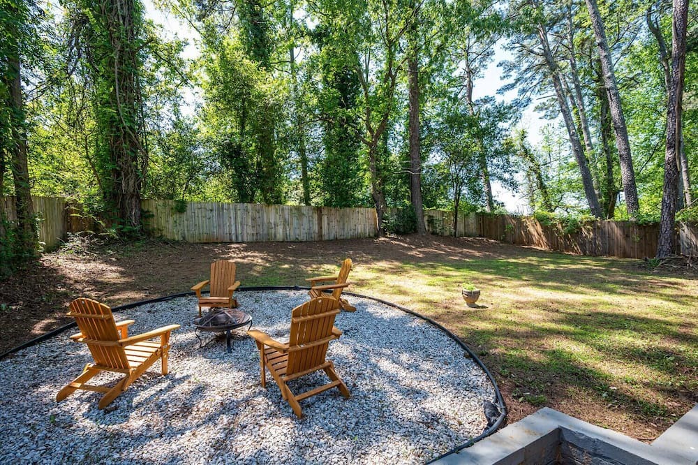 Photo of Outdoor in Candler-McAfee