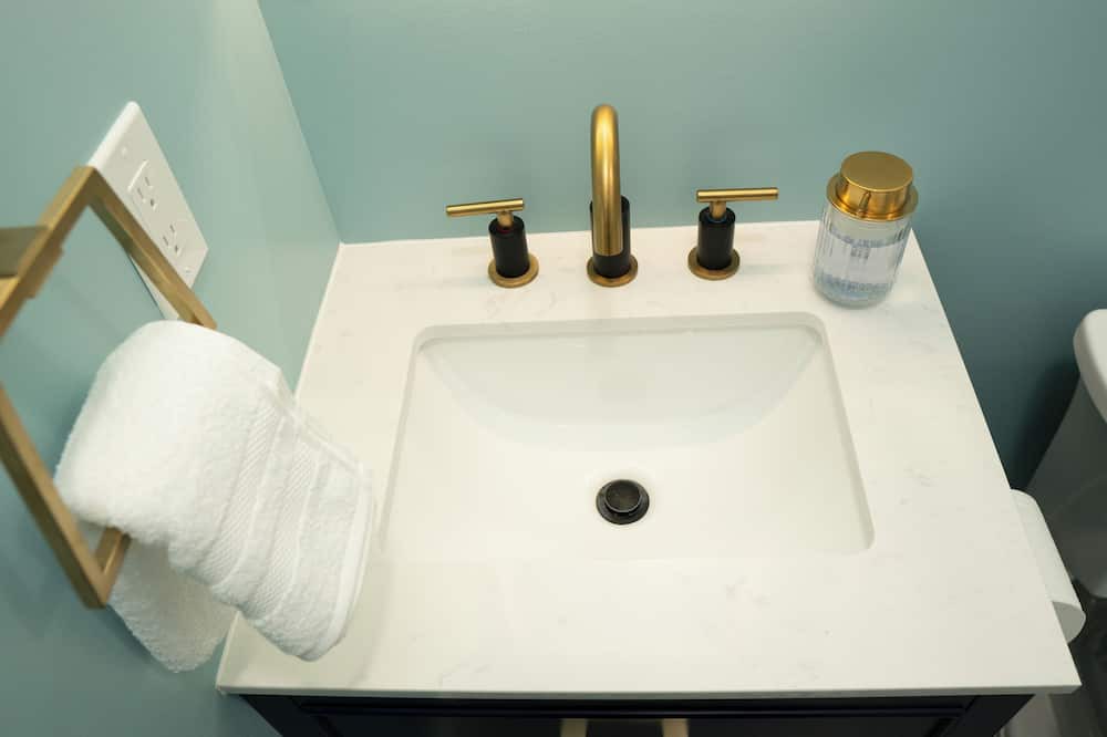 Photo of Bathroom in Coral Springs