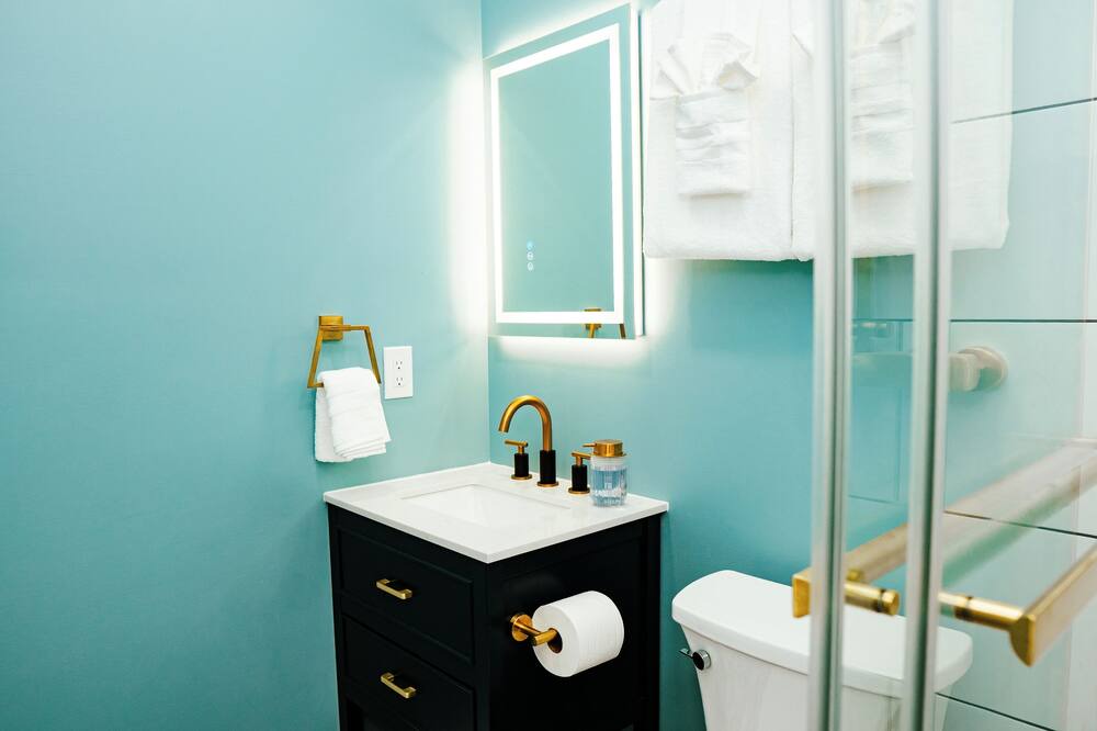 Photo of Bathroom in Coral Springs
