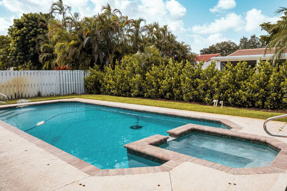 Photo of Outdoor in Coral Springs