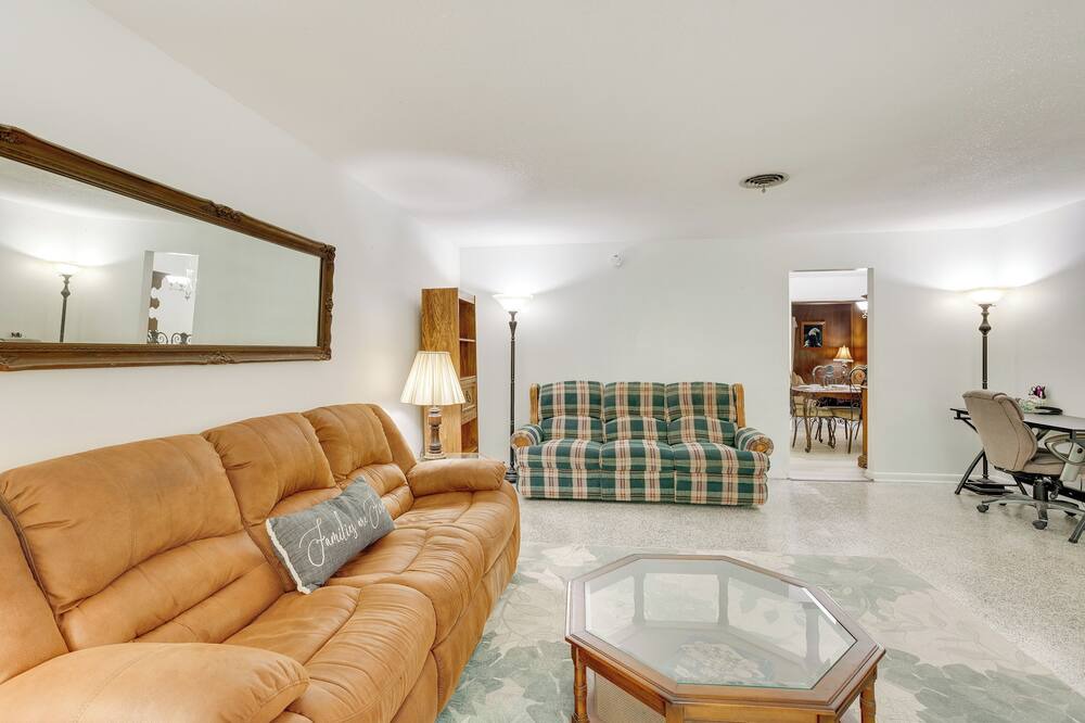 Photo of Livingroom in Greenacres