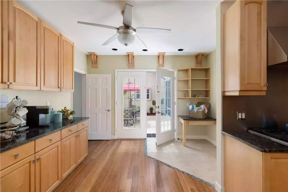 Photo of Kitchen in Roseland