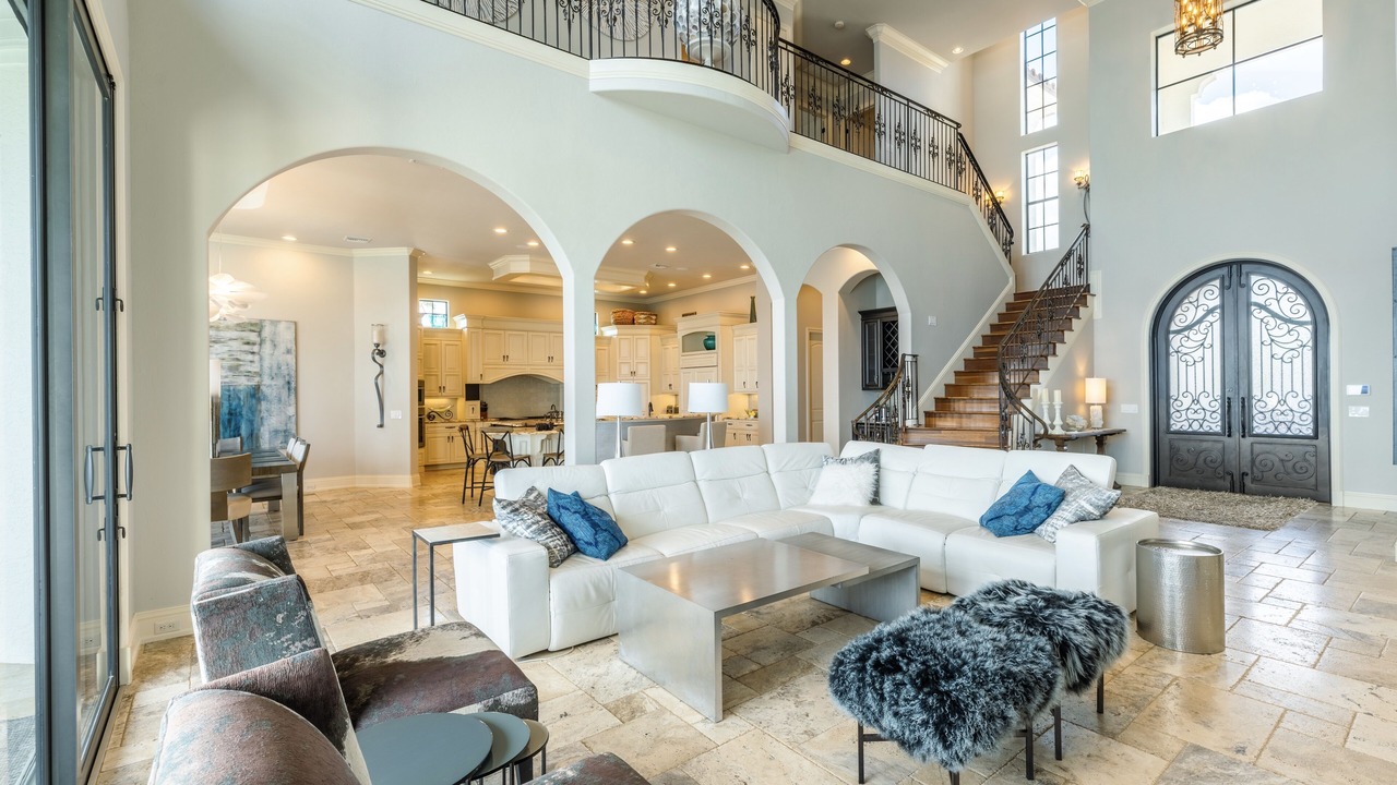Photo of Livingroom in Yacht Club