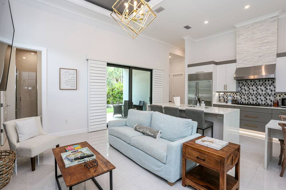 Photo of Livingroom in Naples