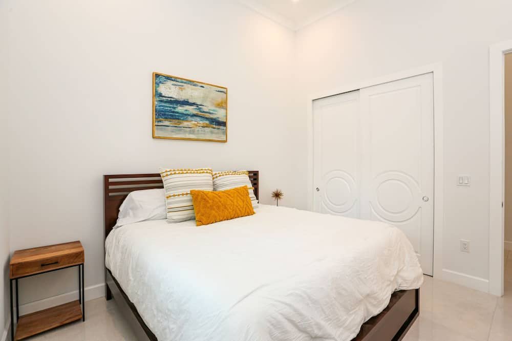 Photo of Bedroom in Naples