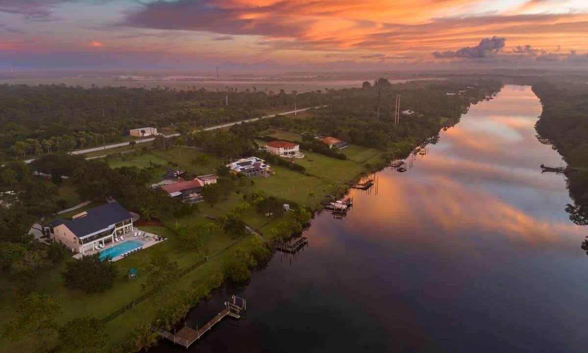 Photo of Outdoor in Palm City