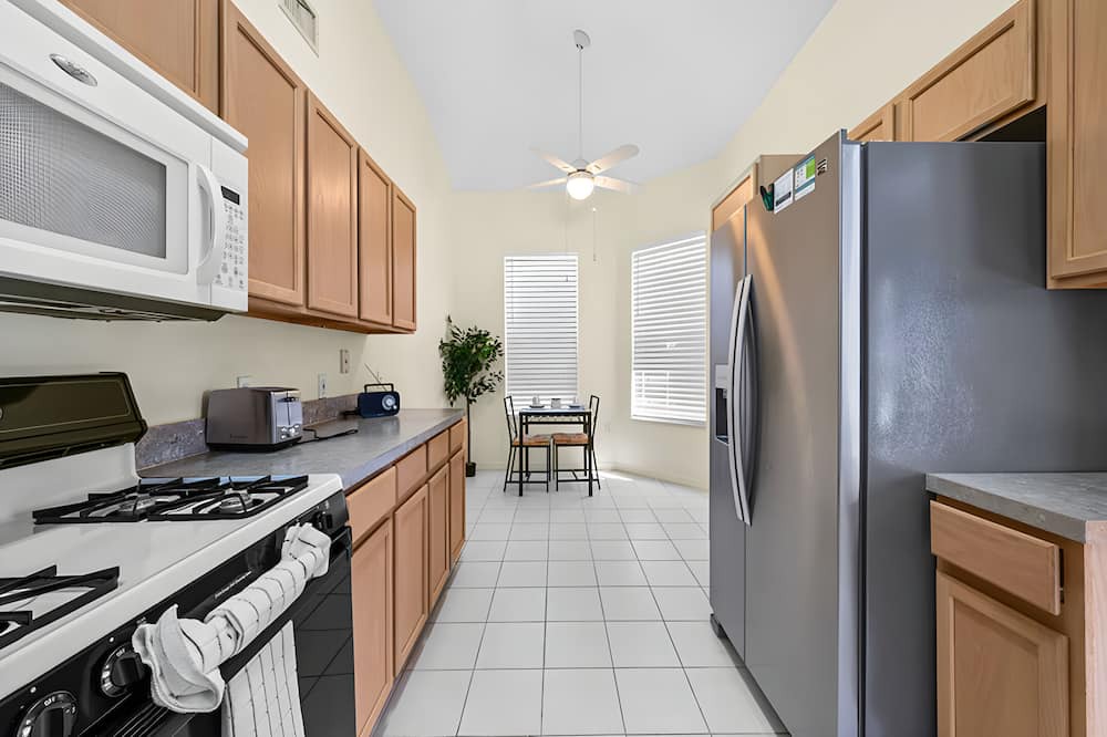 Photo of Kitchen in Bridgewater Crossing