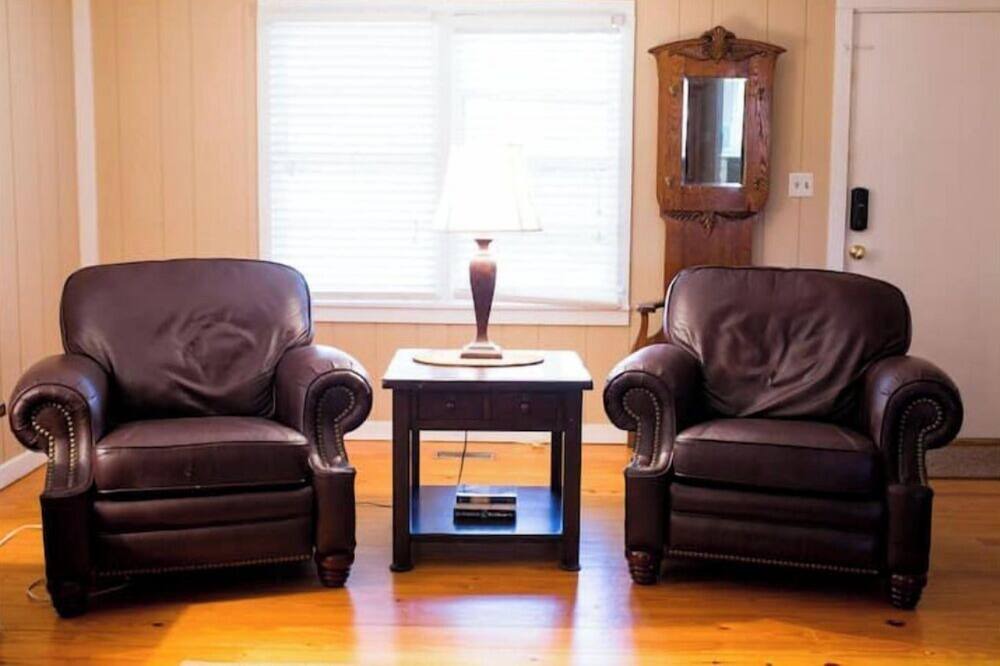 Photo of Livingroom in Gainesville