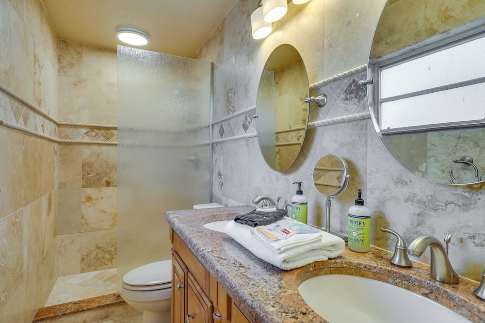 Photo of Bathroom in Matlacha Isles