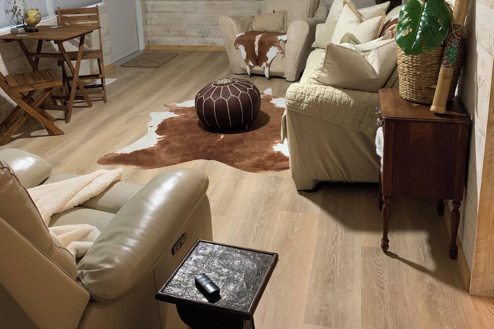 Photo of Livingroom in Lakeport