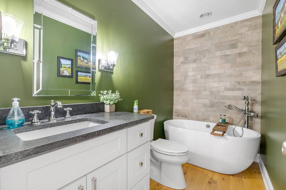 Photo of Bathroom in Cleveland