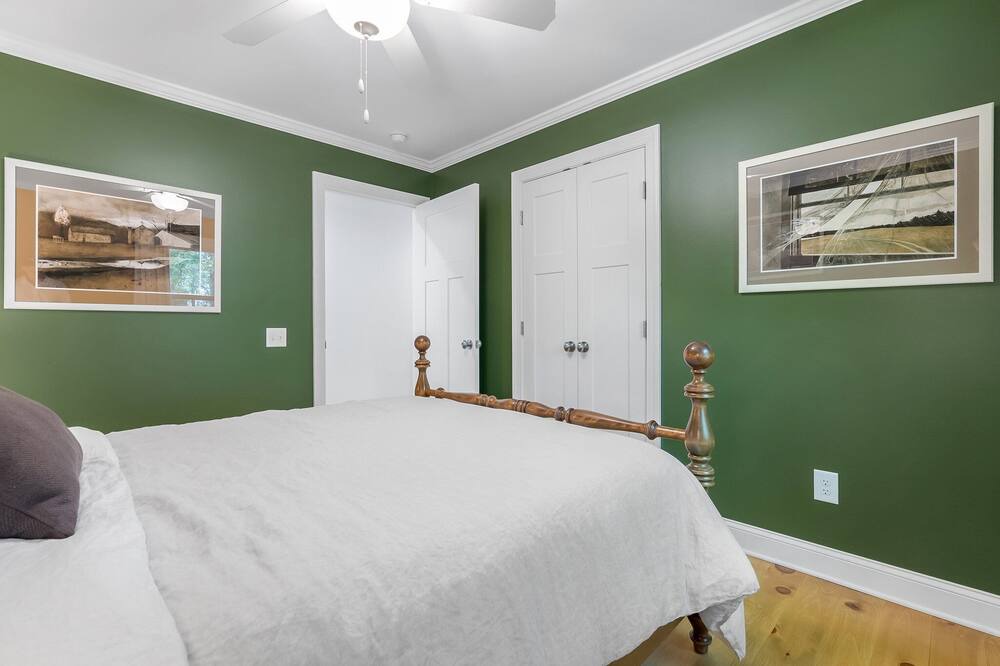 Photo of Bedroom in Cleveland