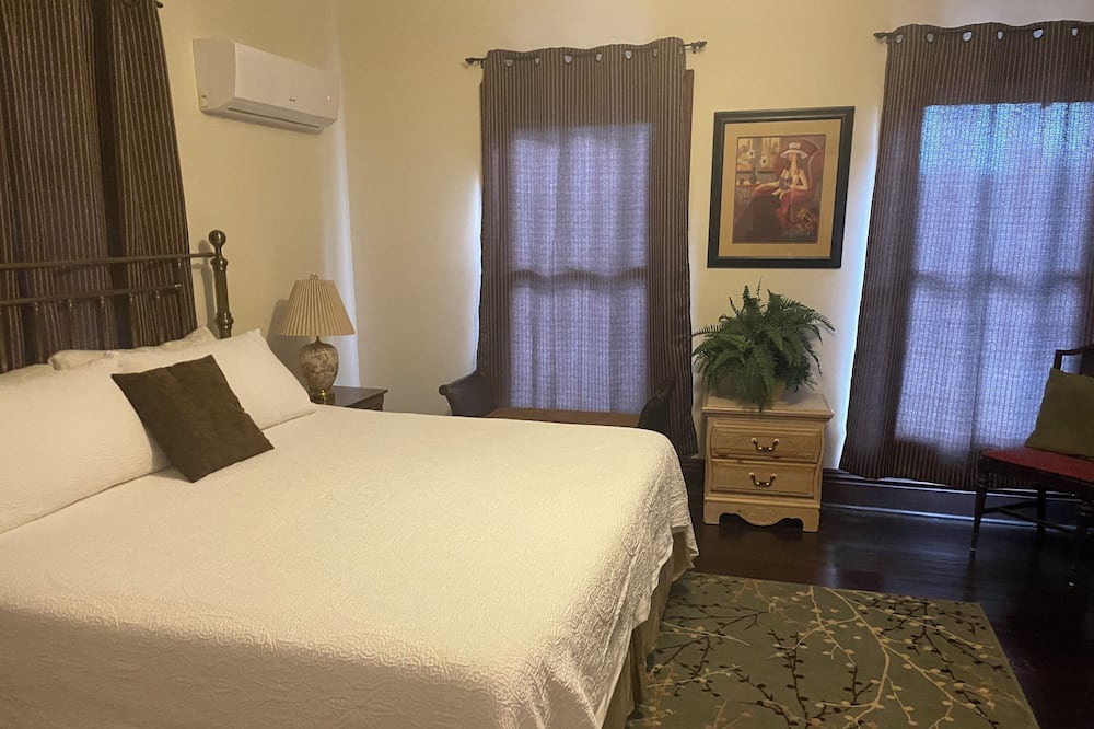 Photo of Bedroom in Williston
