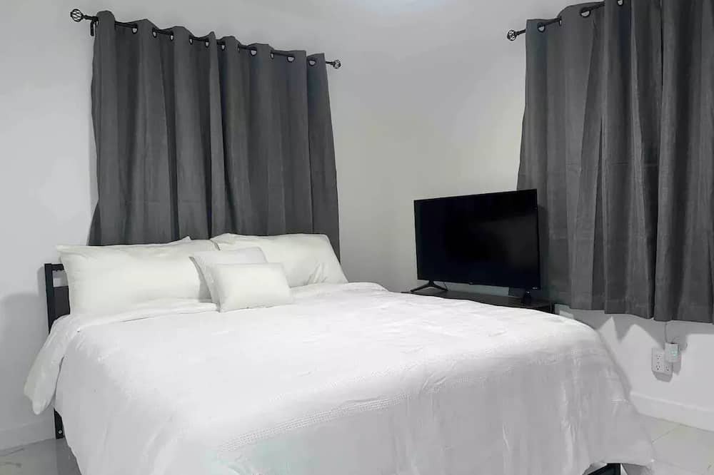 Photo of Bedroom in North Lauderdale