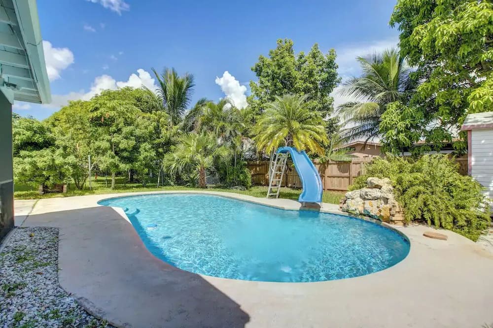 Photo of Outdoor in North Lauderdale