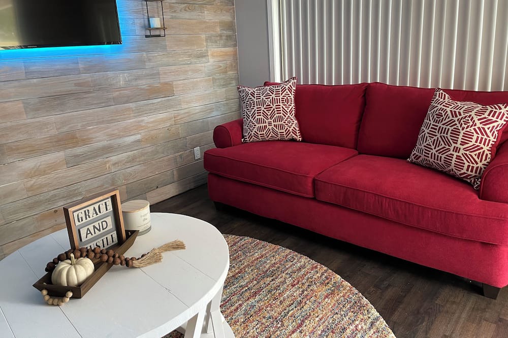 Photo of Livingroom in Bessemer