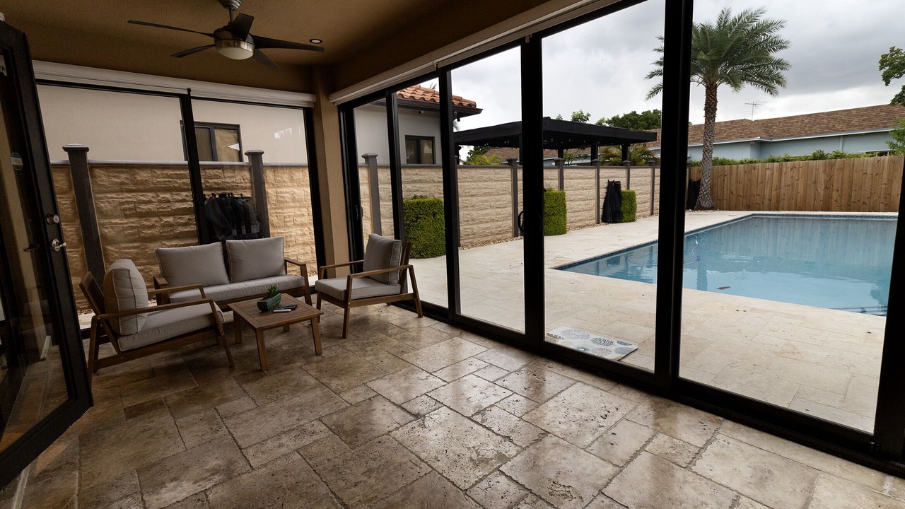 Photo of Outdoor in Tamiami