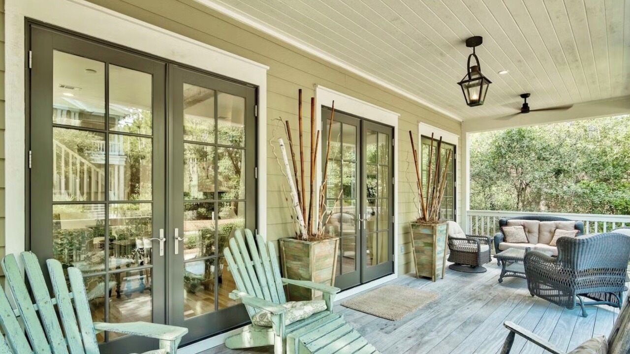 Photo of Patio Balcony in Forest District