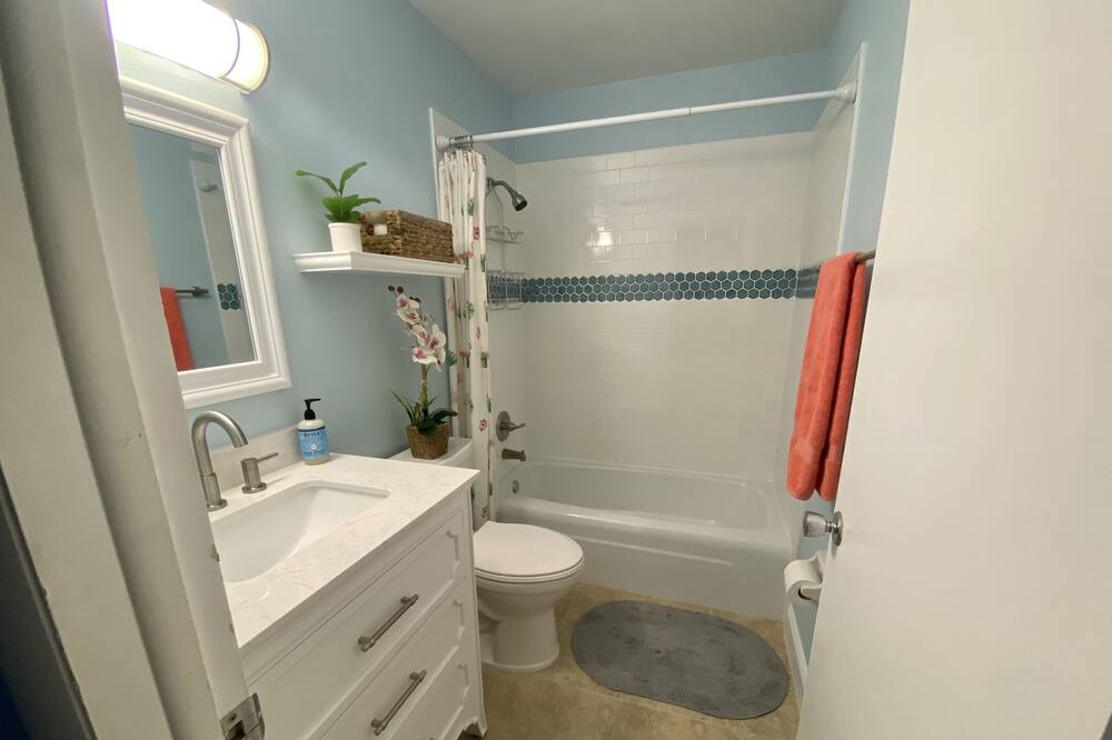 Photo of Bathroom in Crescent Beach