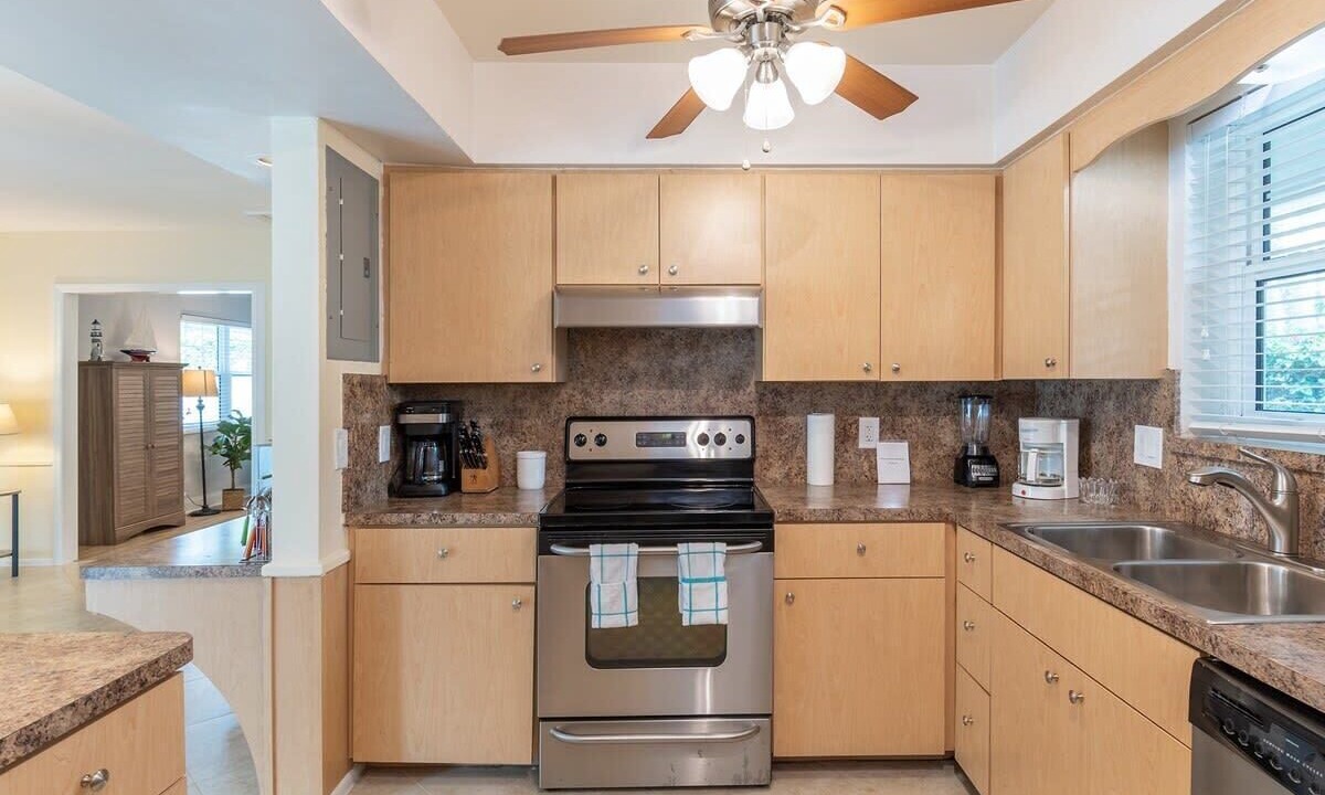 Photo of Kitchen in Santa Barbara Estates