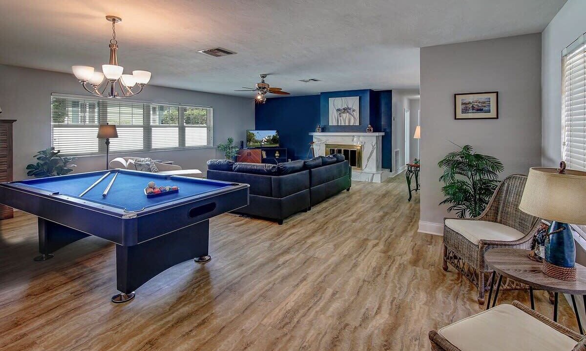 Photo of Bedroom in Santa Barbara Estates