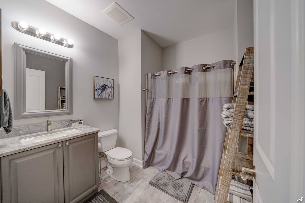 Photo of Bathroom in Upper Grand Lagoon