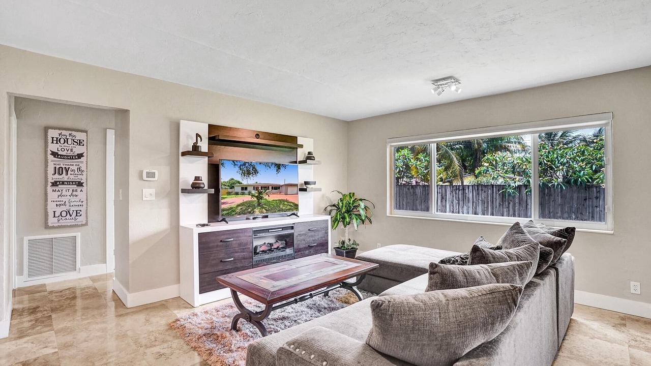 Photo of Livingroom in Highland Garden