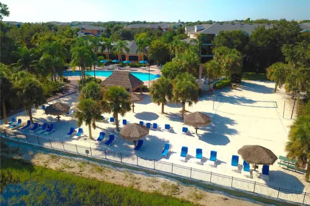 Photo of Outdoor in Hillcrest Estates