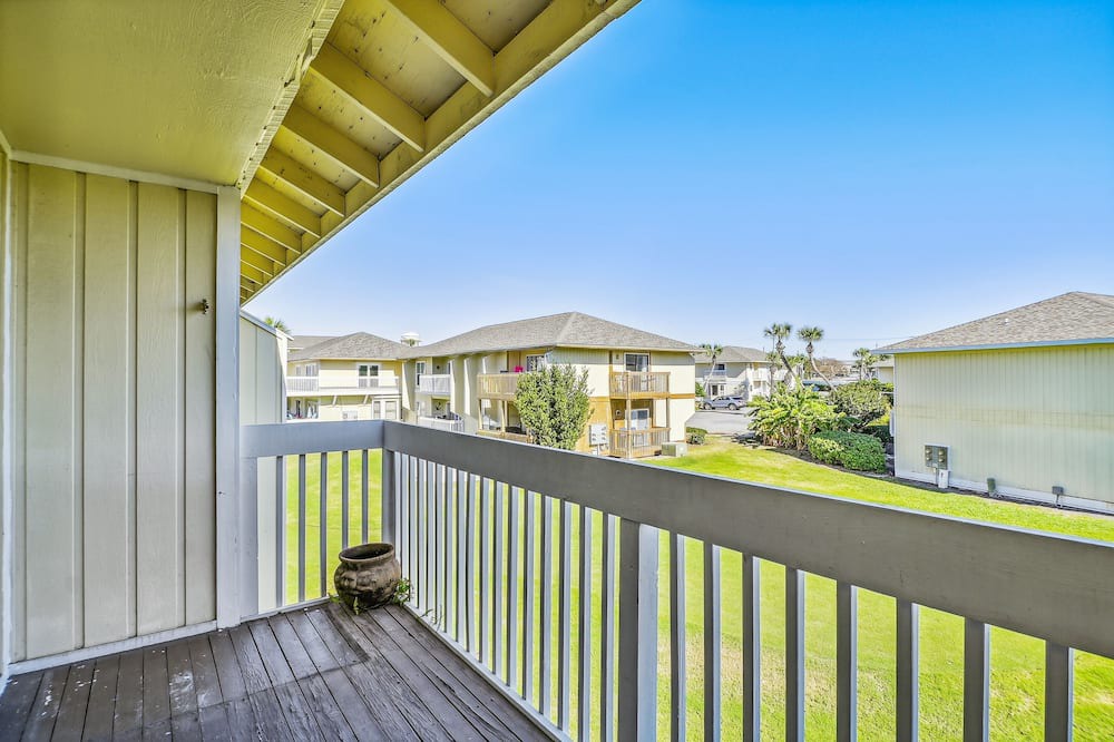 Photo of Patio Balcony in Holiday Isle