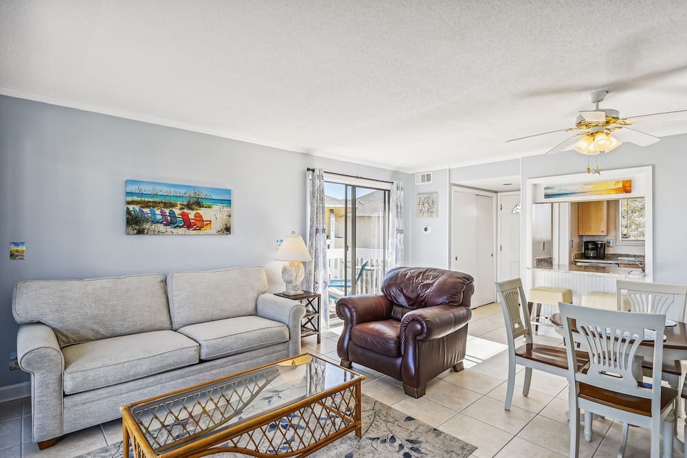 Photo of Livingroom in Holiday Isle
