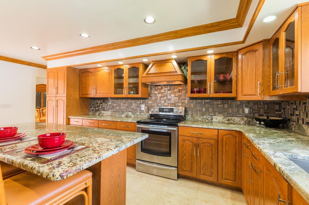 Photo of Kitchen in Lauderhill