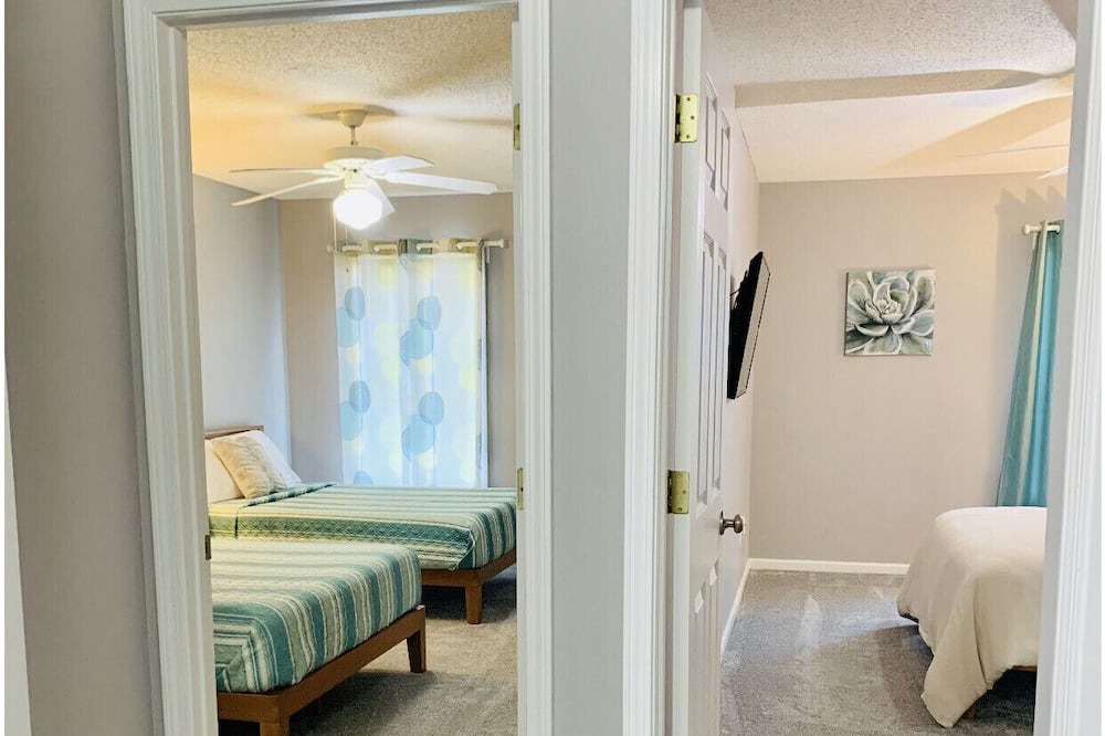 Photo of Bedroom in Enterprise