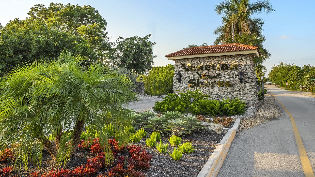 Photo of Outdoor in Venetian Shores