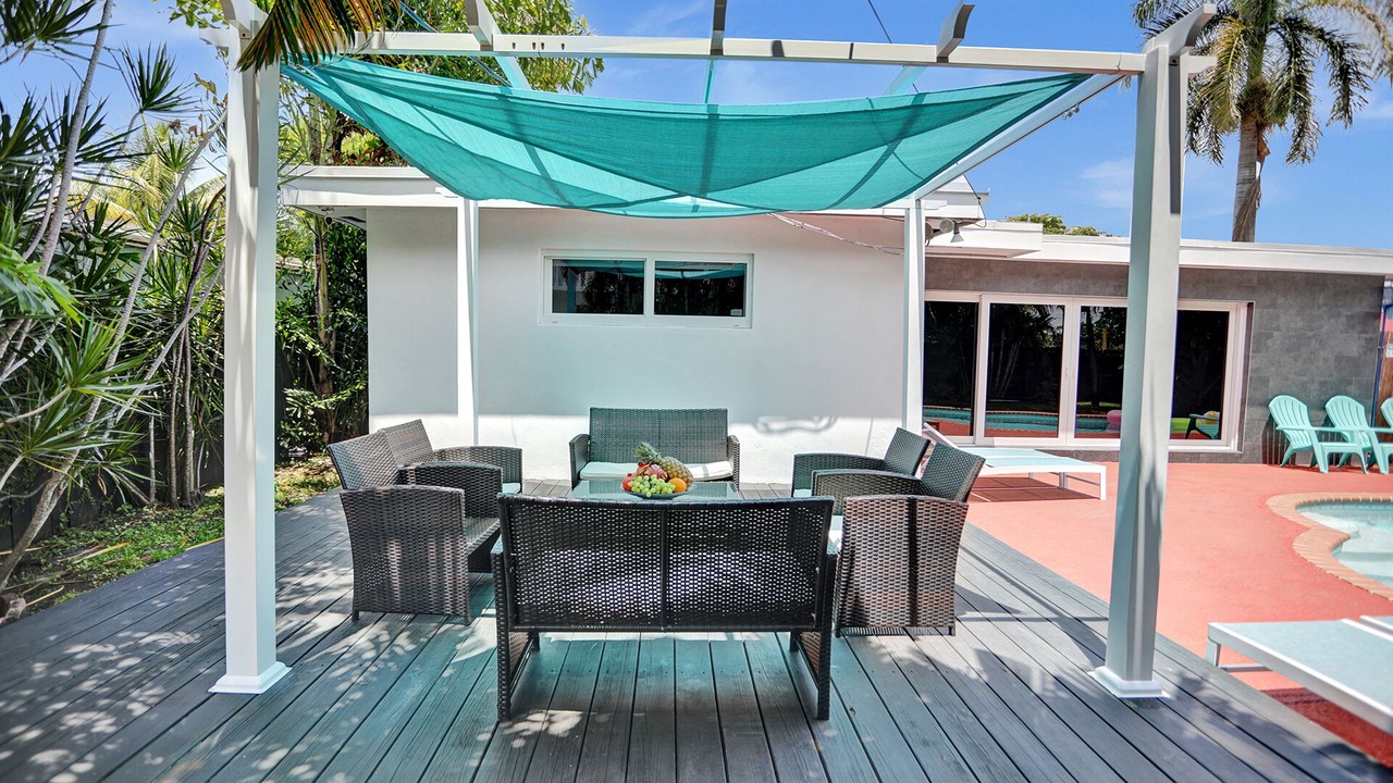 Photo of Outdoor in Royal Poinciana