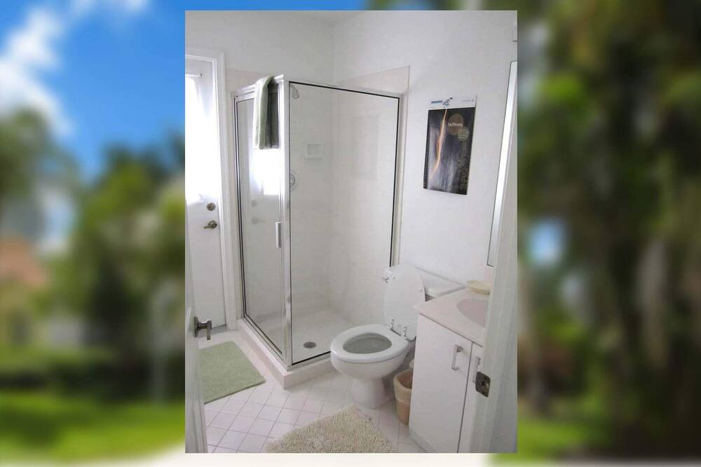 Photo of Bedroom in Crown Pointe