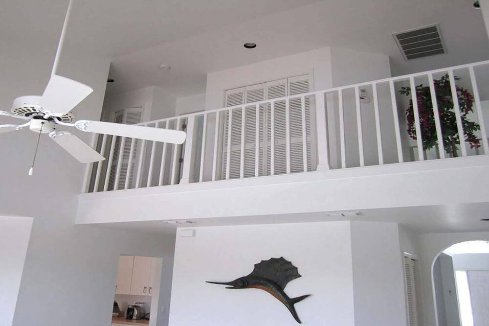 Photo of Bedroom in Crown Pointe