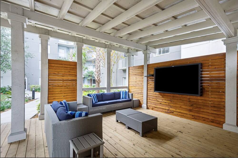 Photo of Livingroom in Channel District