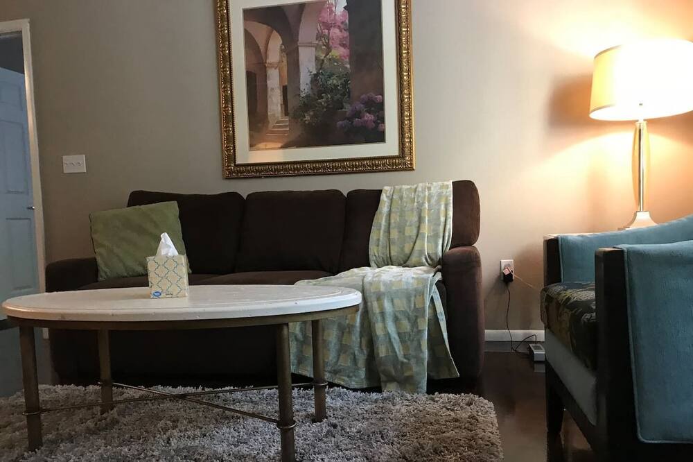 Photo of Livingroom in Channel District