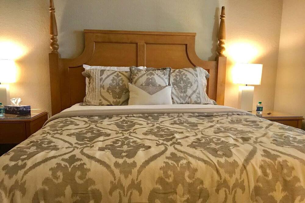 Photo of Bedroom in Channel District