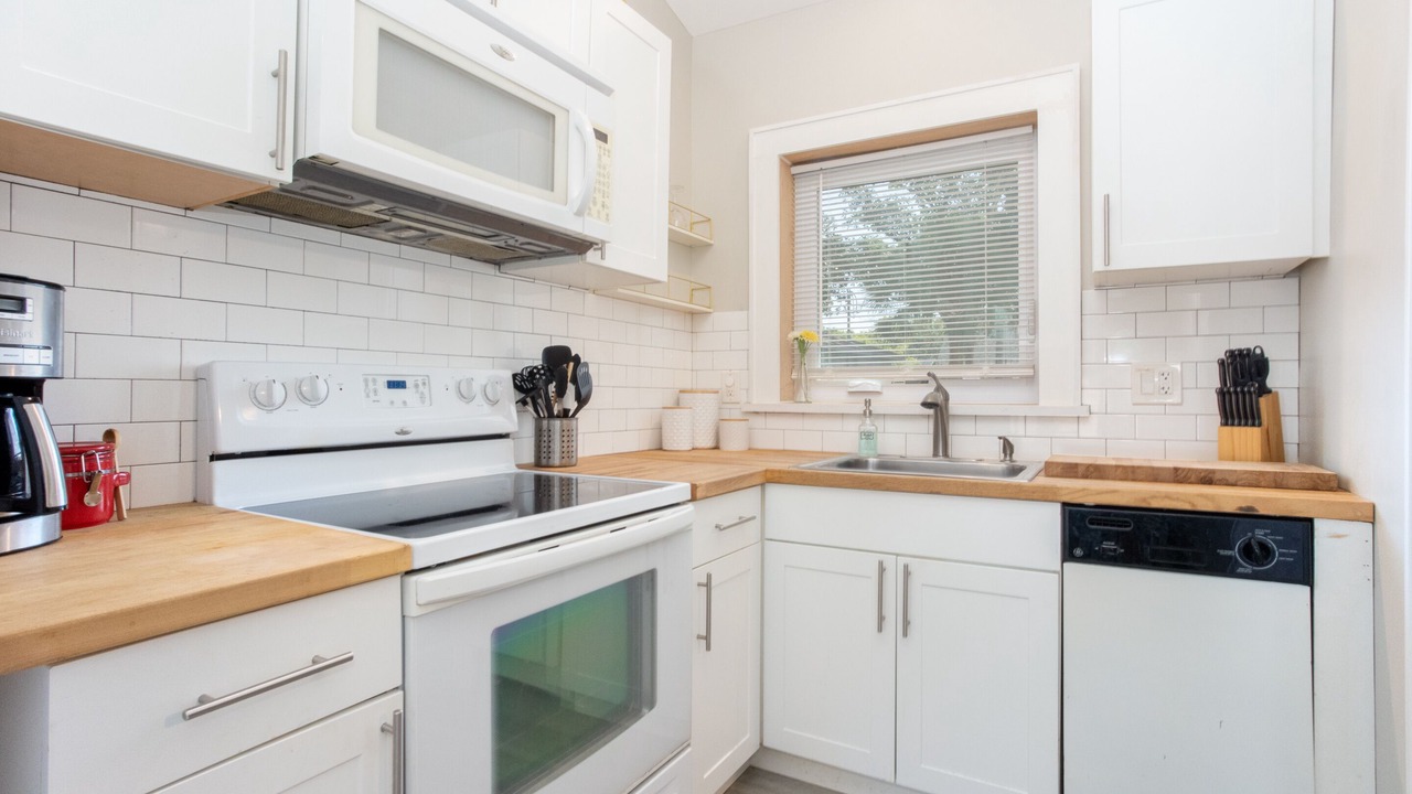 Photo of Kitchen in Crescent Lake