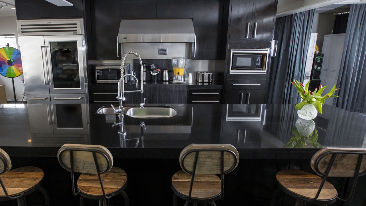 Photo of Kitchen in Flamingo/Lummus