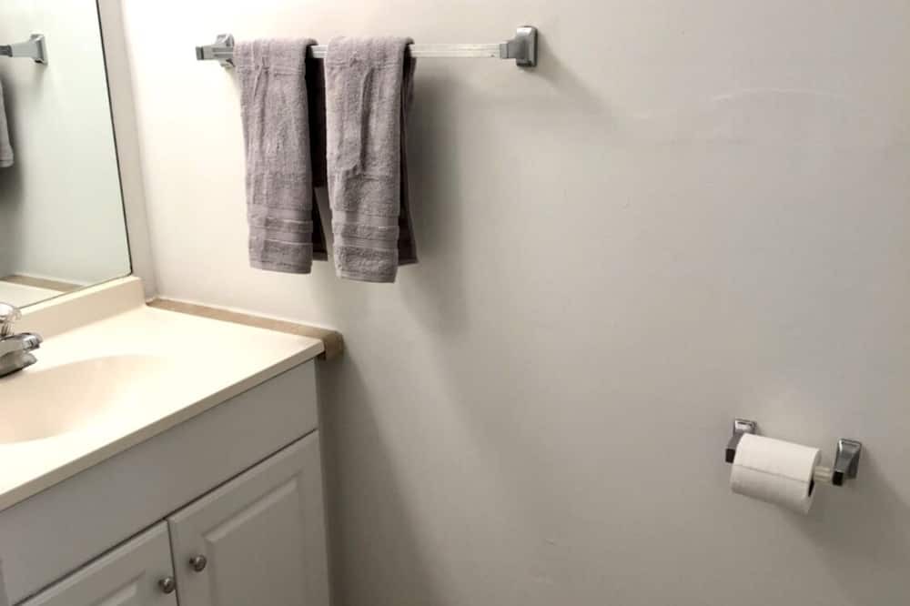 Photo of Bathroom in Truckland