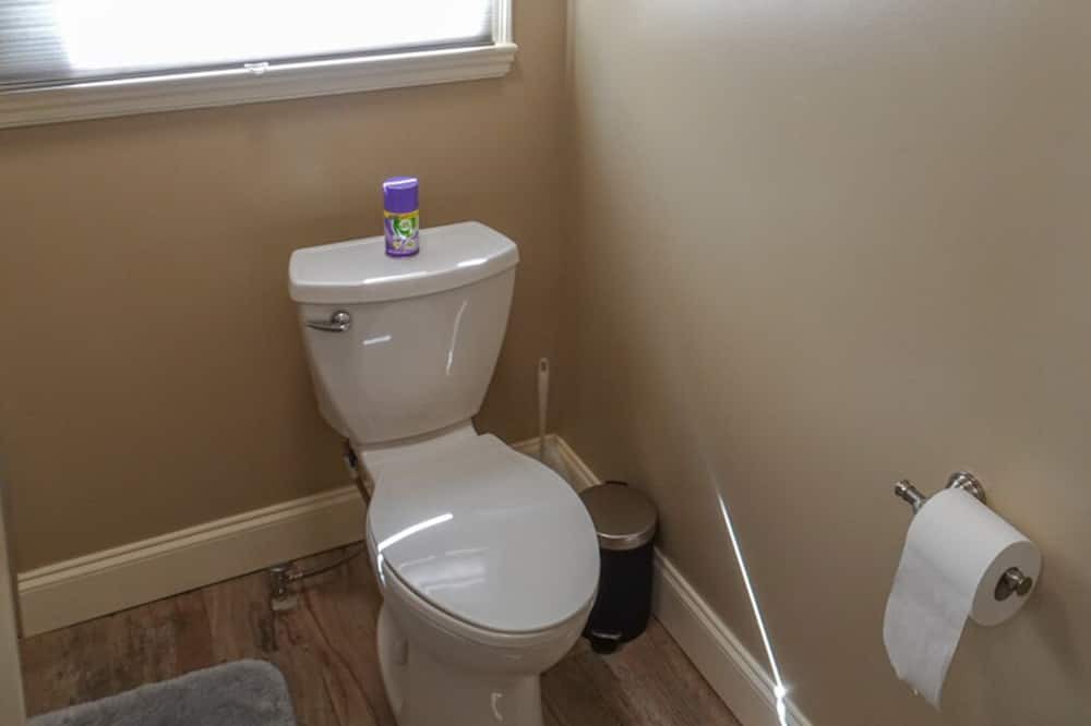 Photo of Bathroom in Murray Hill