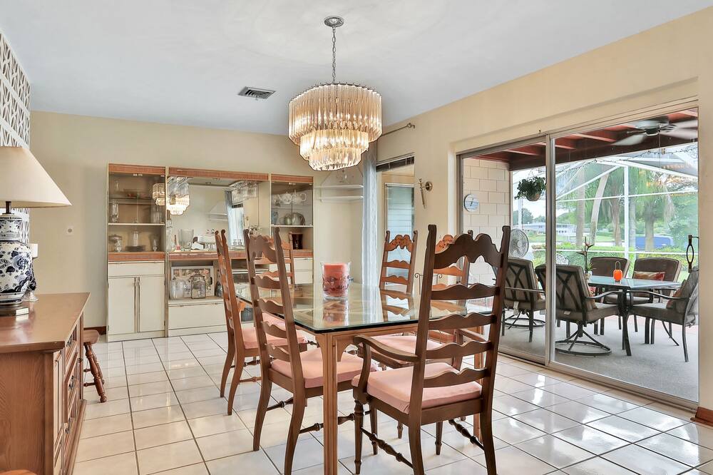Photo of Kitchen in Cypress Gardens