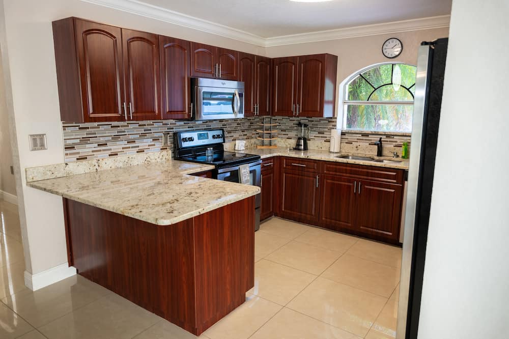 Photo of Kitchen in Egypt Lake-Leto