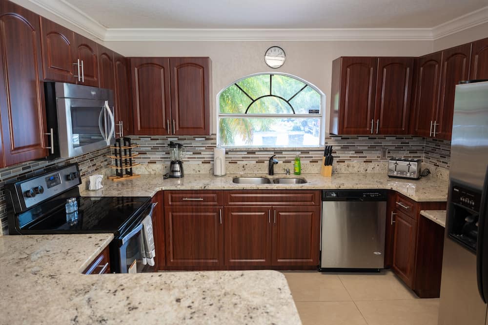 Photo of Kitchen in Egypt Lake-Leto