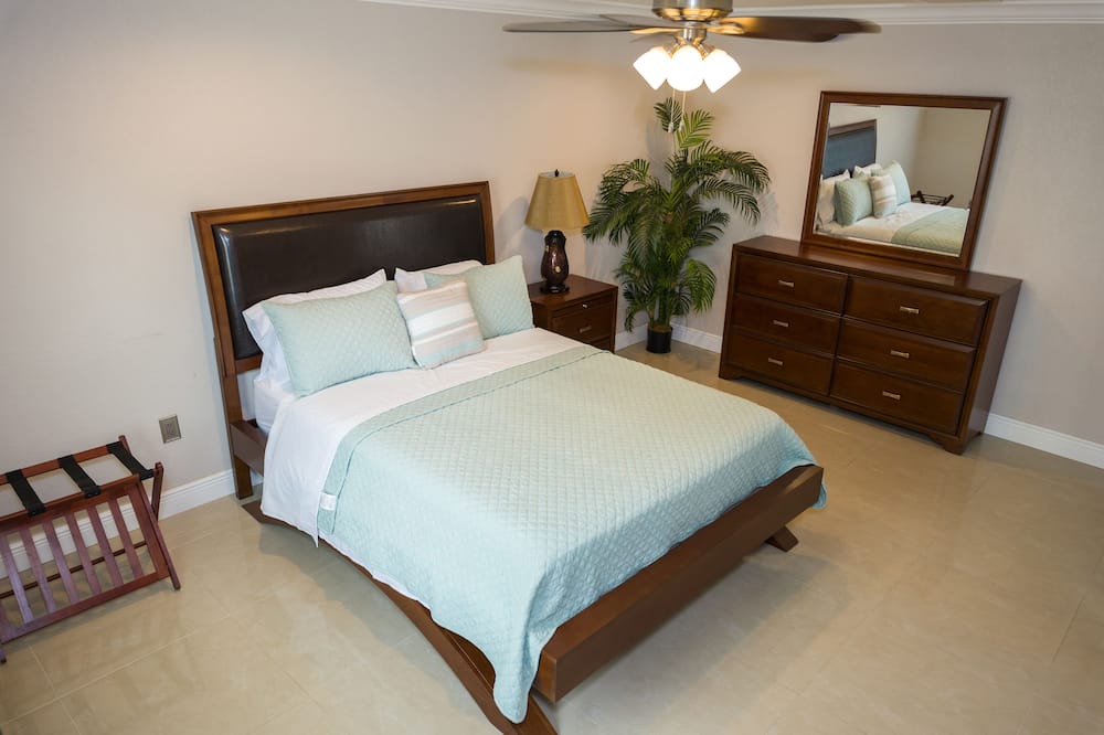 Photo of Bedroom in Egypt Lake-Leto