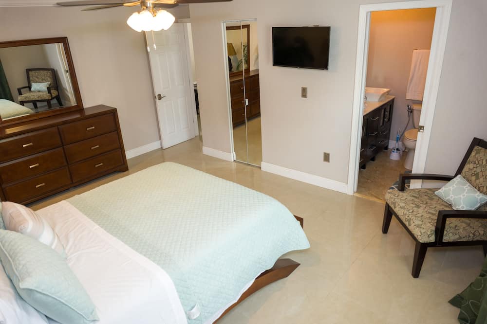 Photo of Bedroom in Egypt Lake-Leto