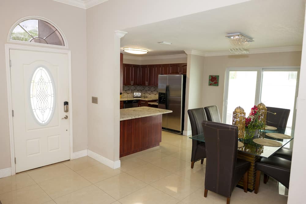 Photo of Kitchen in Egypt Lake-Leto