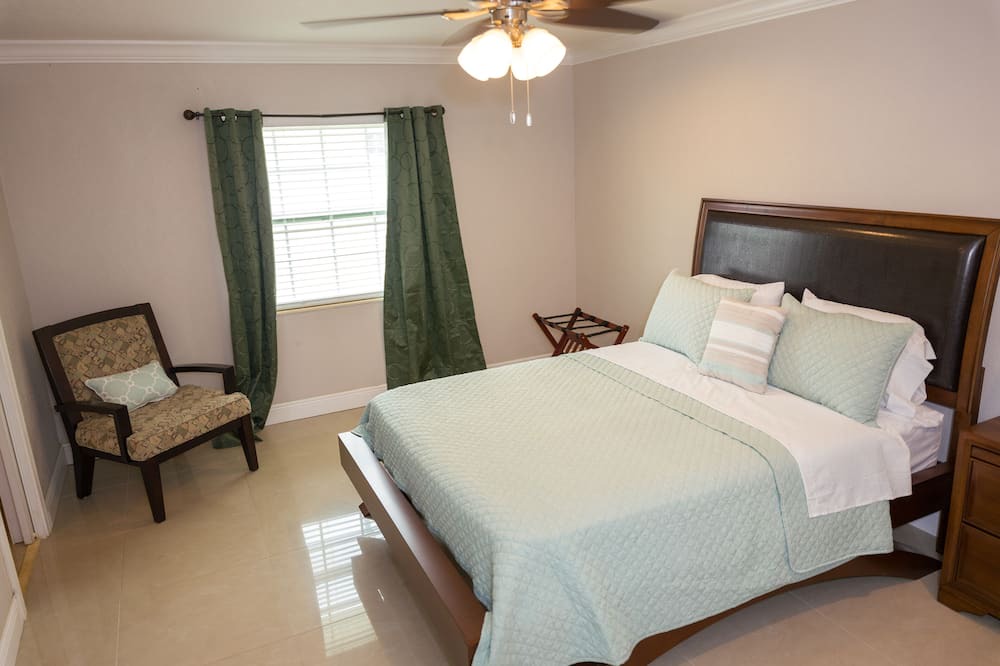 Photo of Bedroom in Egypt Lake-Leto
